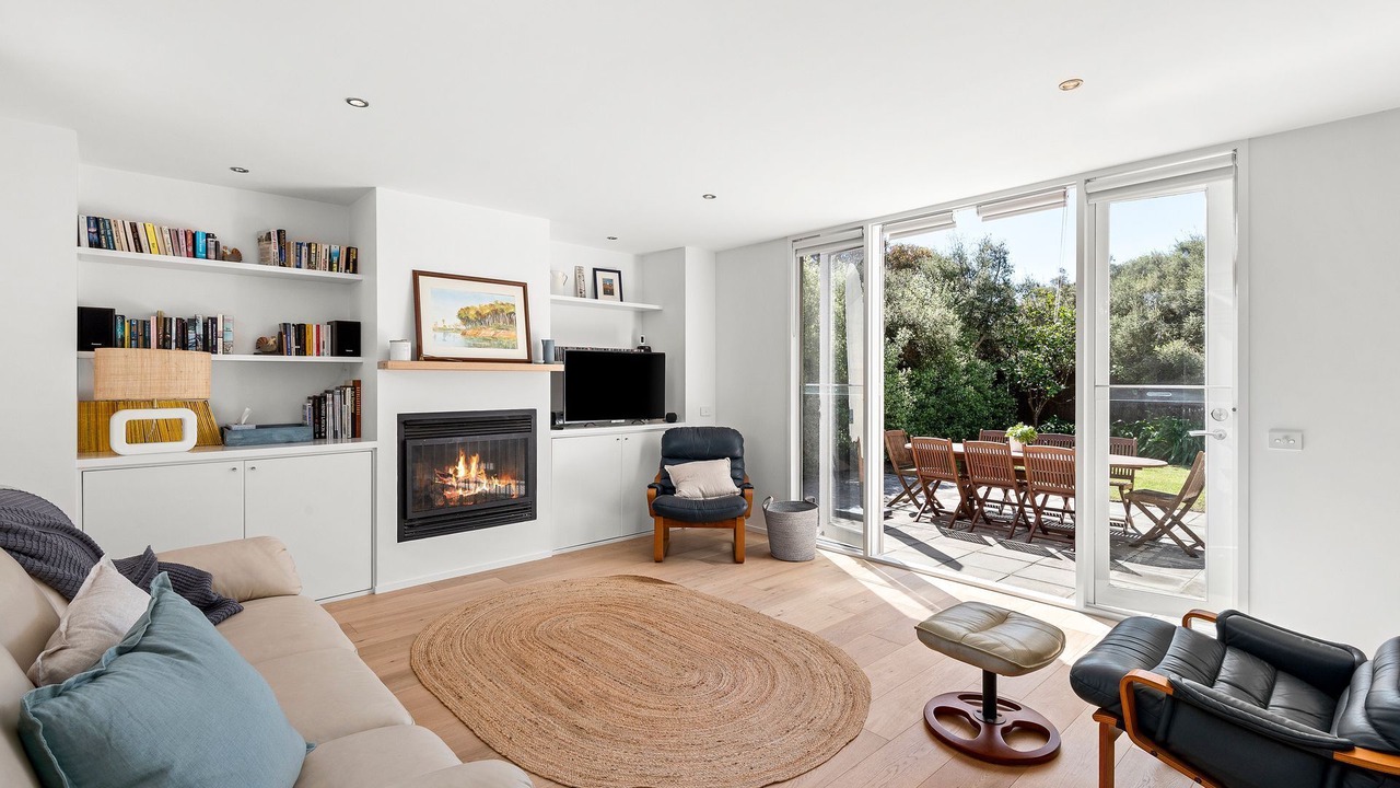Photo of Livingroom in Point Lonsdale