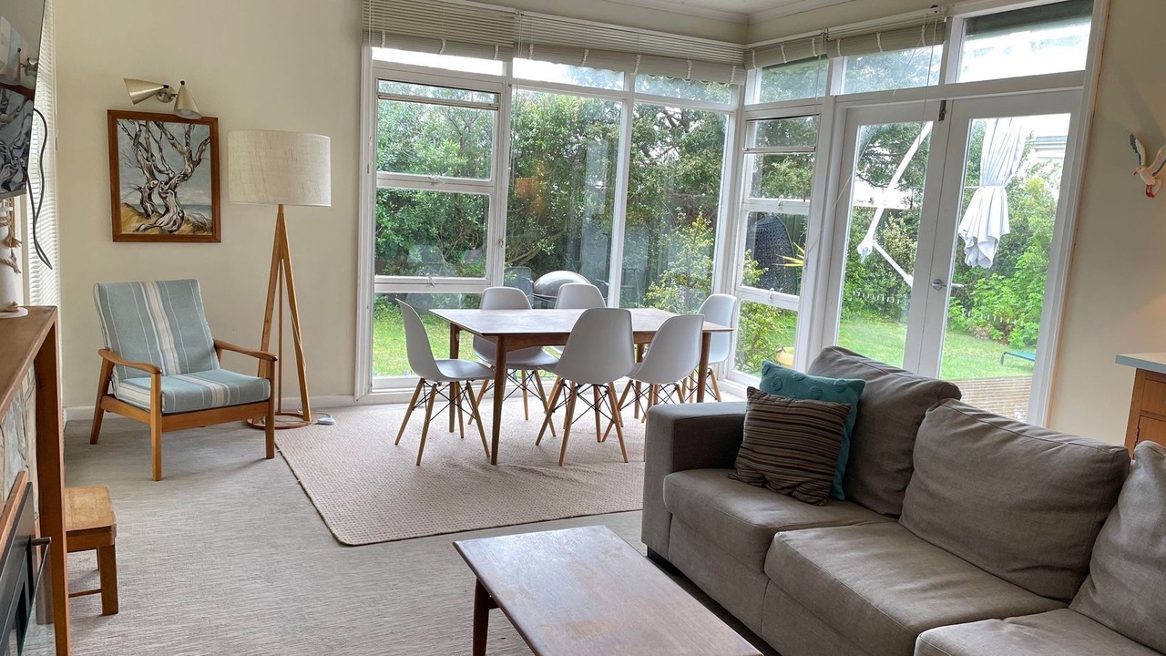 Photo of Livingroom in Point Lonsdale