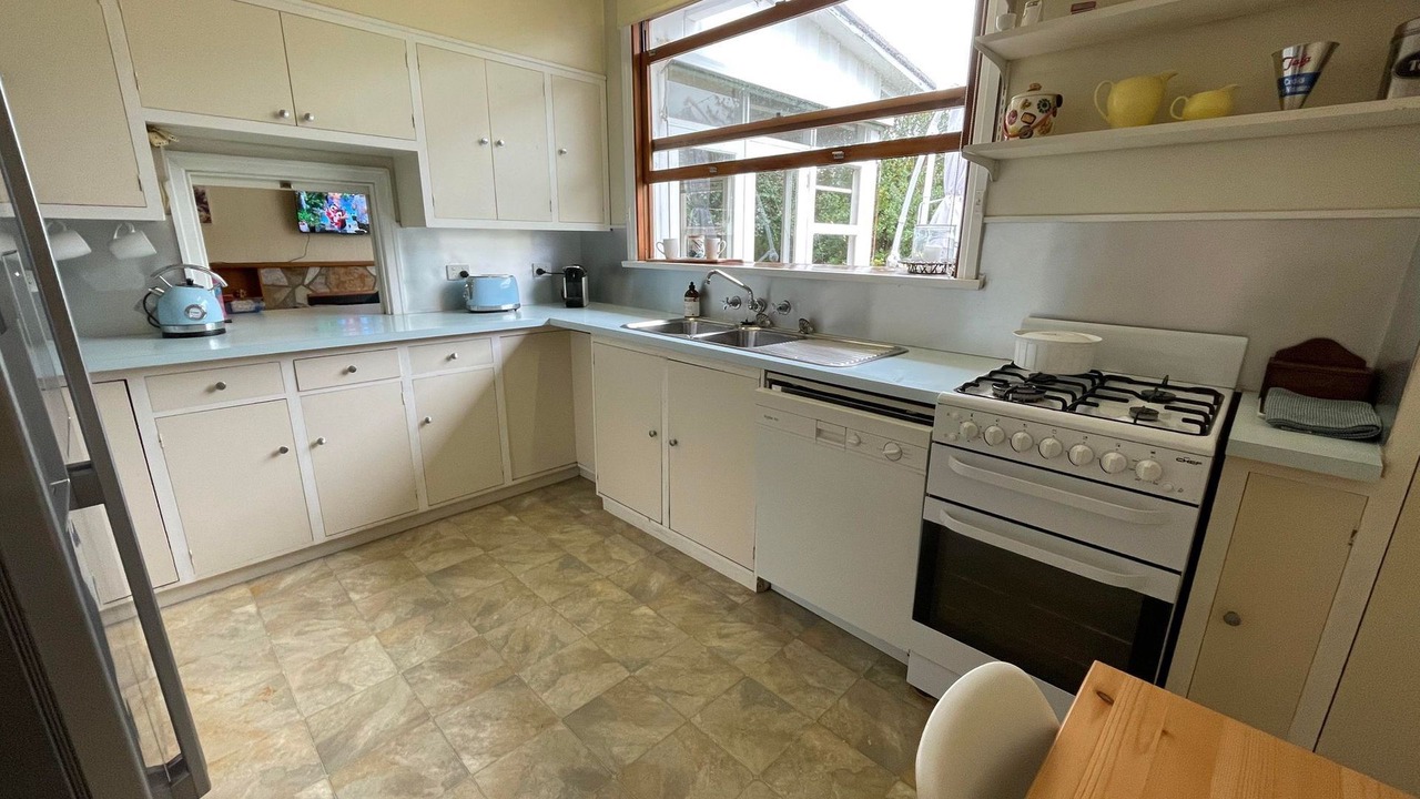 Photo of Kitchen in Point Lonsdale