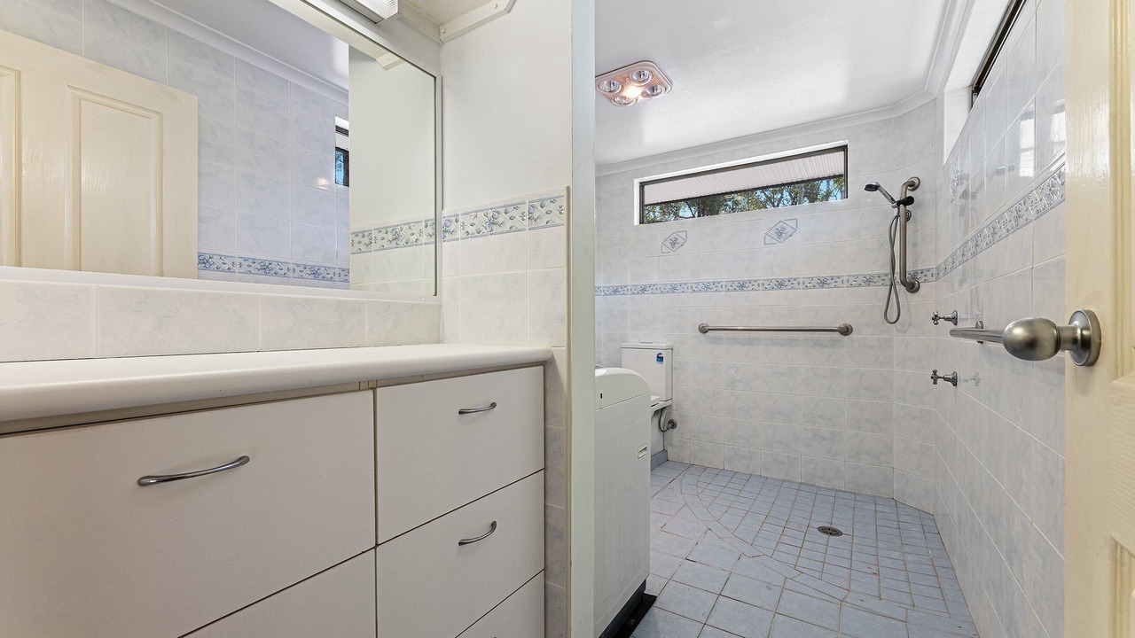 Photo of Bathroom in Dalmeny