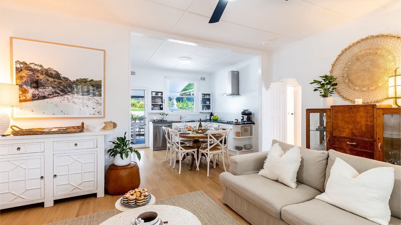 Photo of Livingroom in Shoal Bay