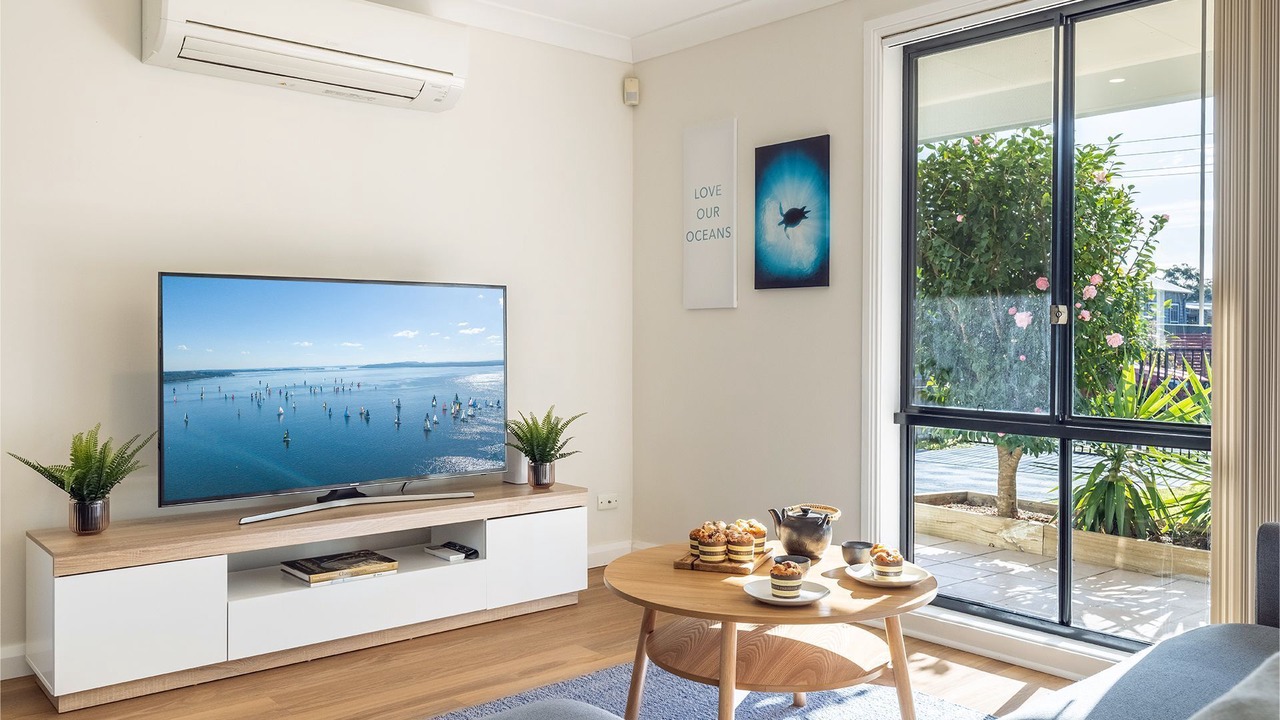 Photo of Livingroom in Shoal Bay