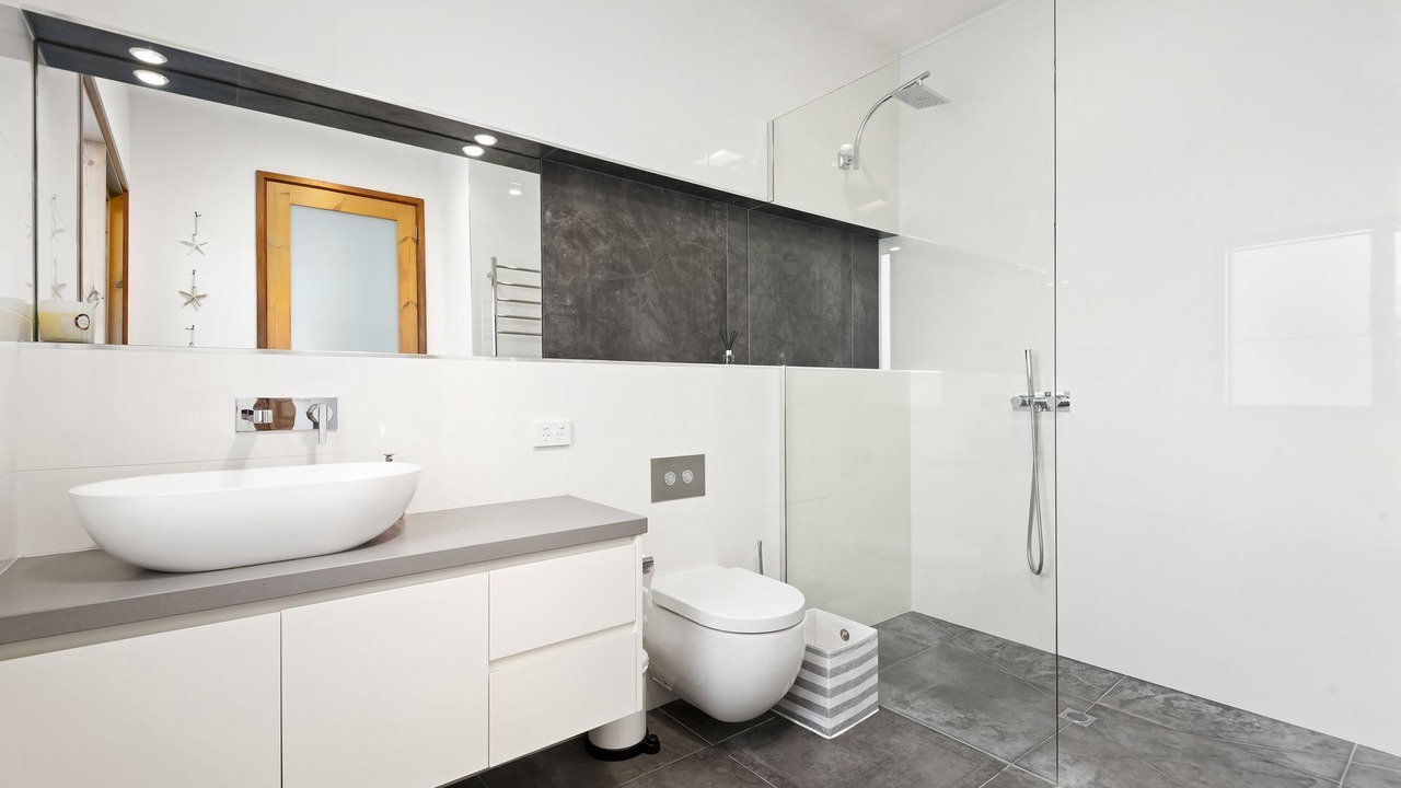 Photo of Bathroom in Portarlington