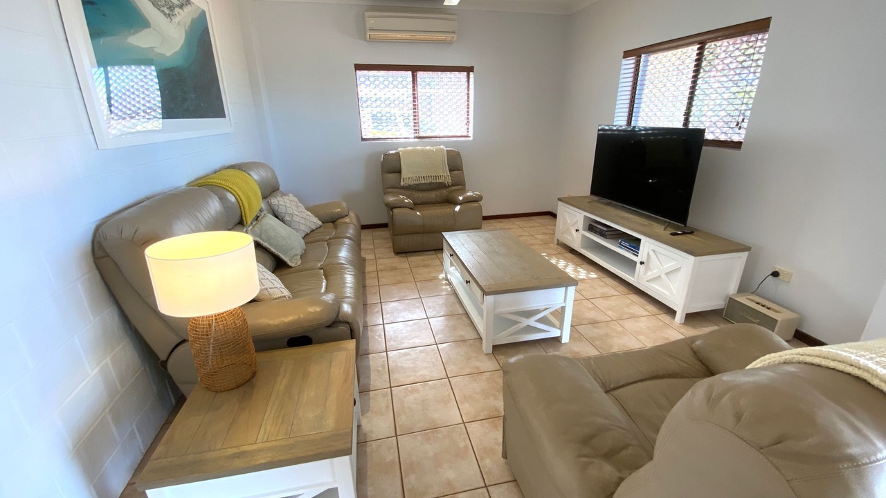 Photo of Livingroom in Exmouth