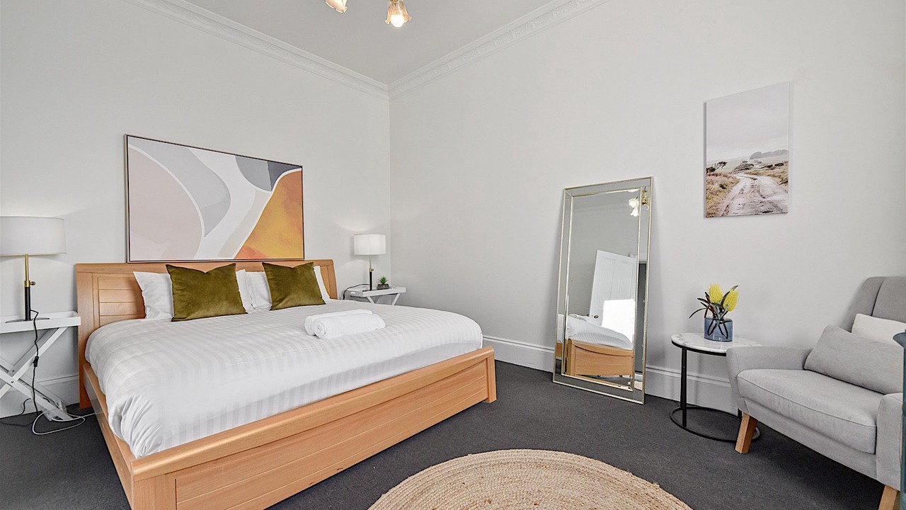 Photo of Bedroom in Launceston CBD