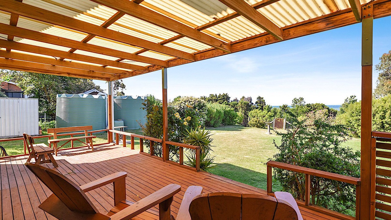 Photo of Patio Balcony in Greens Beach