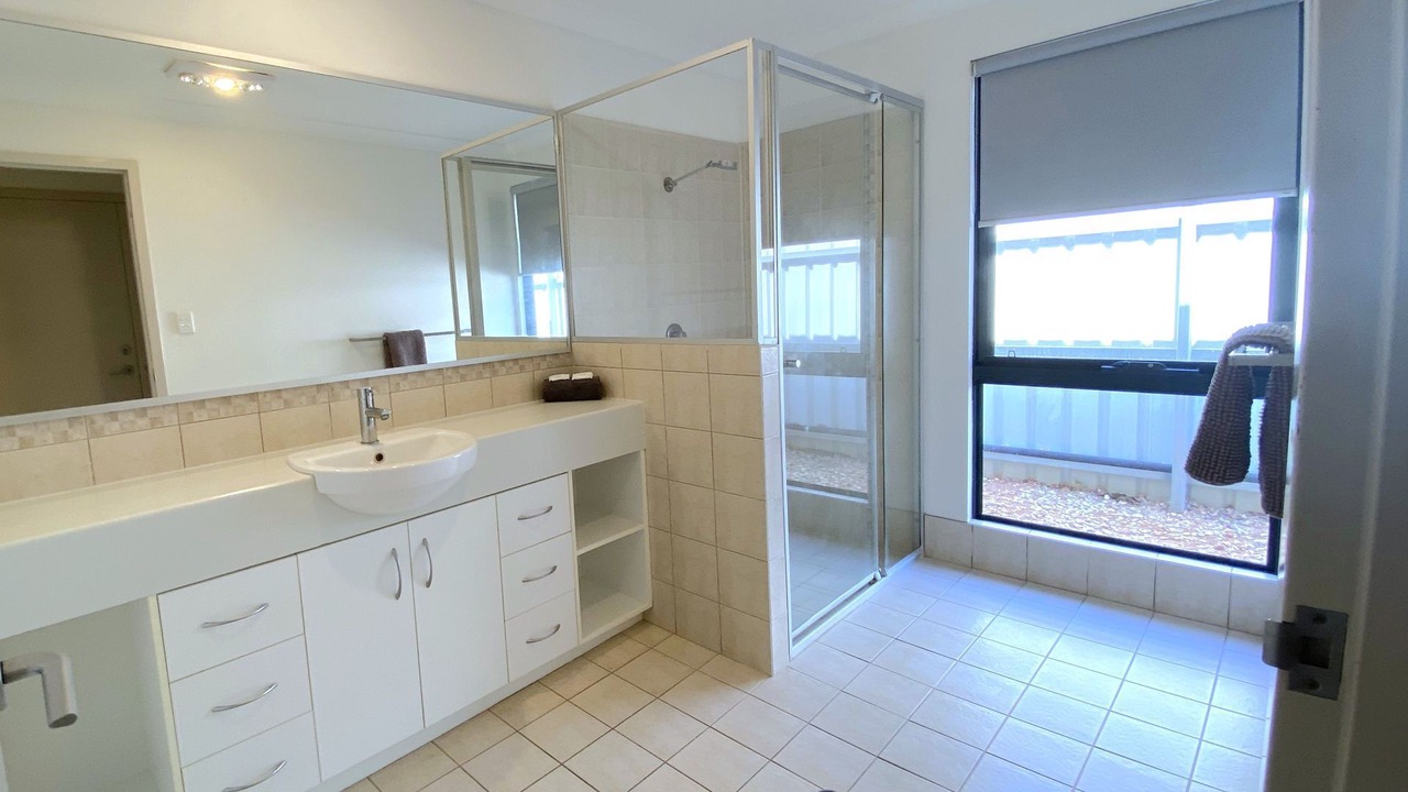 Photo of Bathroom in Exmouth