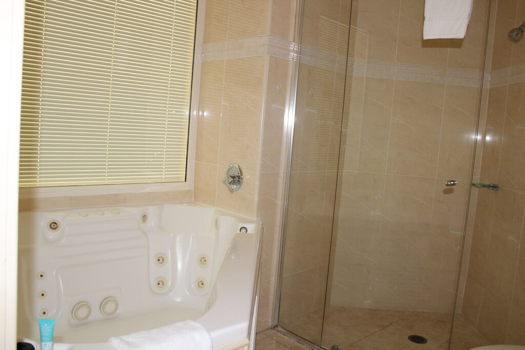Photo of Bathroom in Tea Gardens