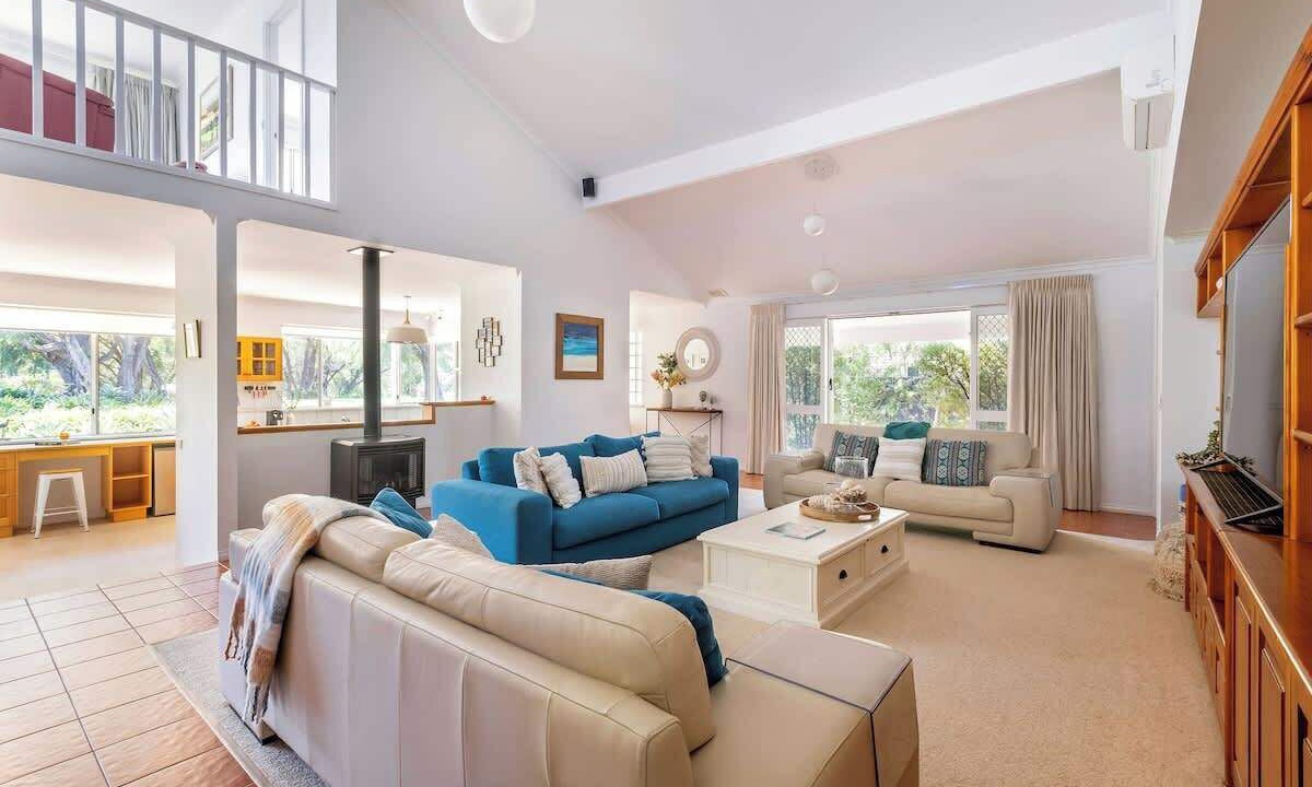 Photo of Livingroom in Broadwater