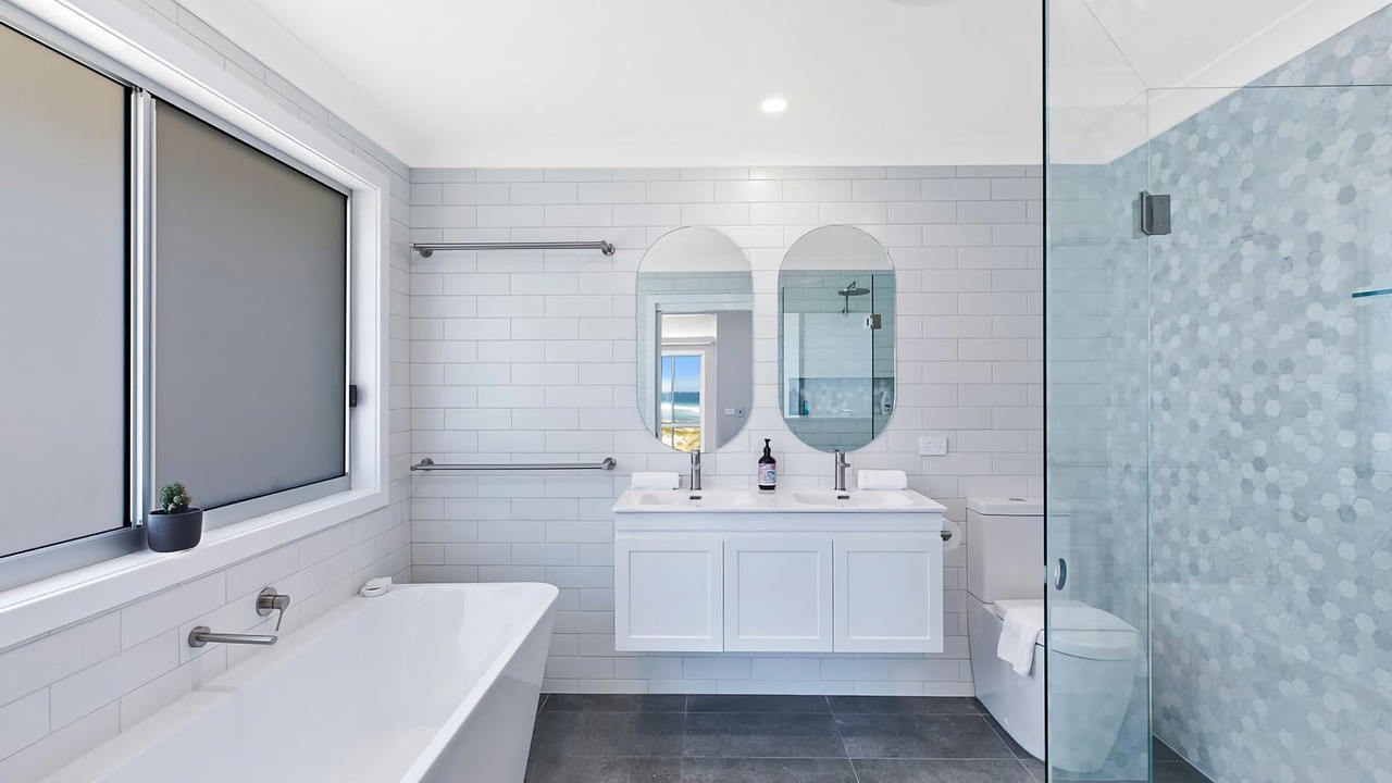Photo of Bathroom in The Entrance North