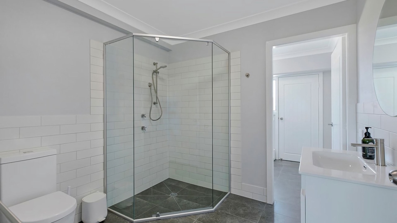 Photo of Bathroom in The Entrance North