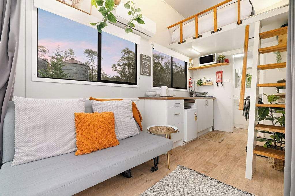 Photo of Livingroom in Broke