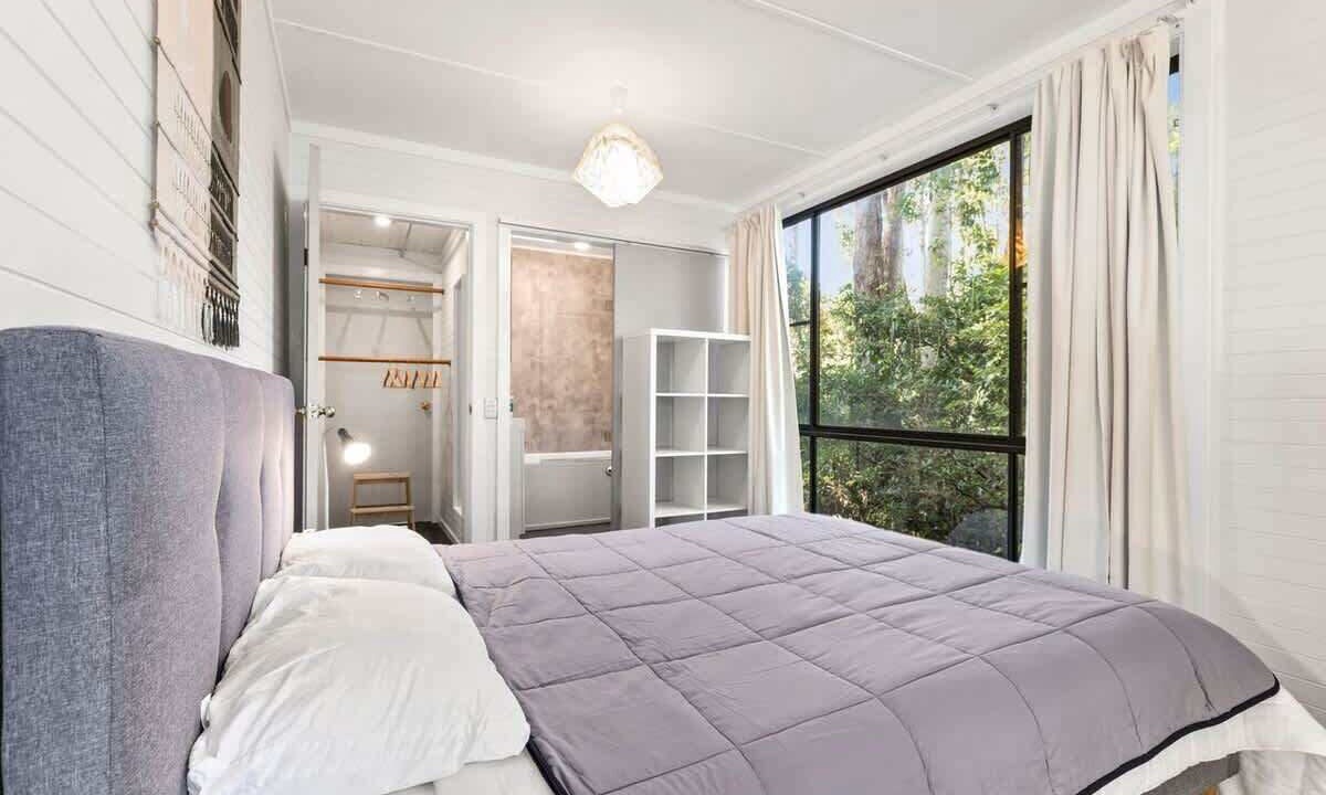 Photo of Bedroom in Long Beach