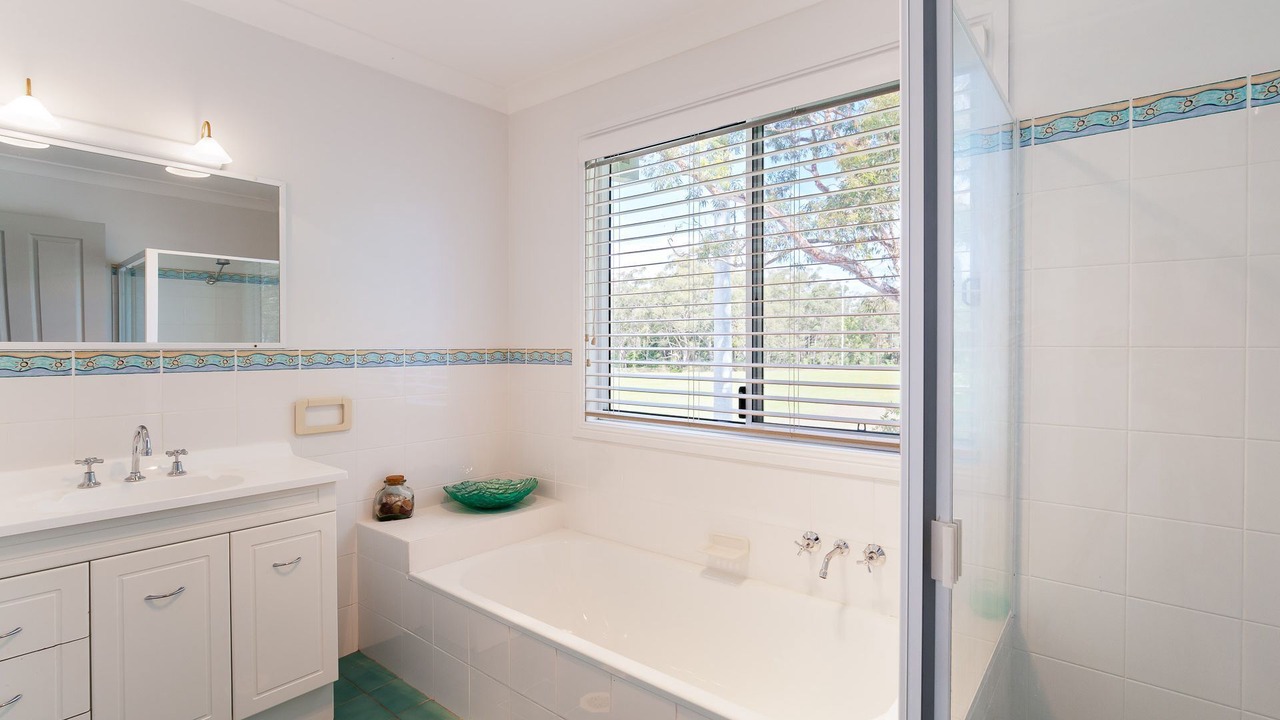 Photo of Bathroom in Salamander Bay