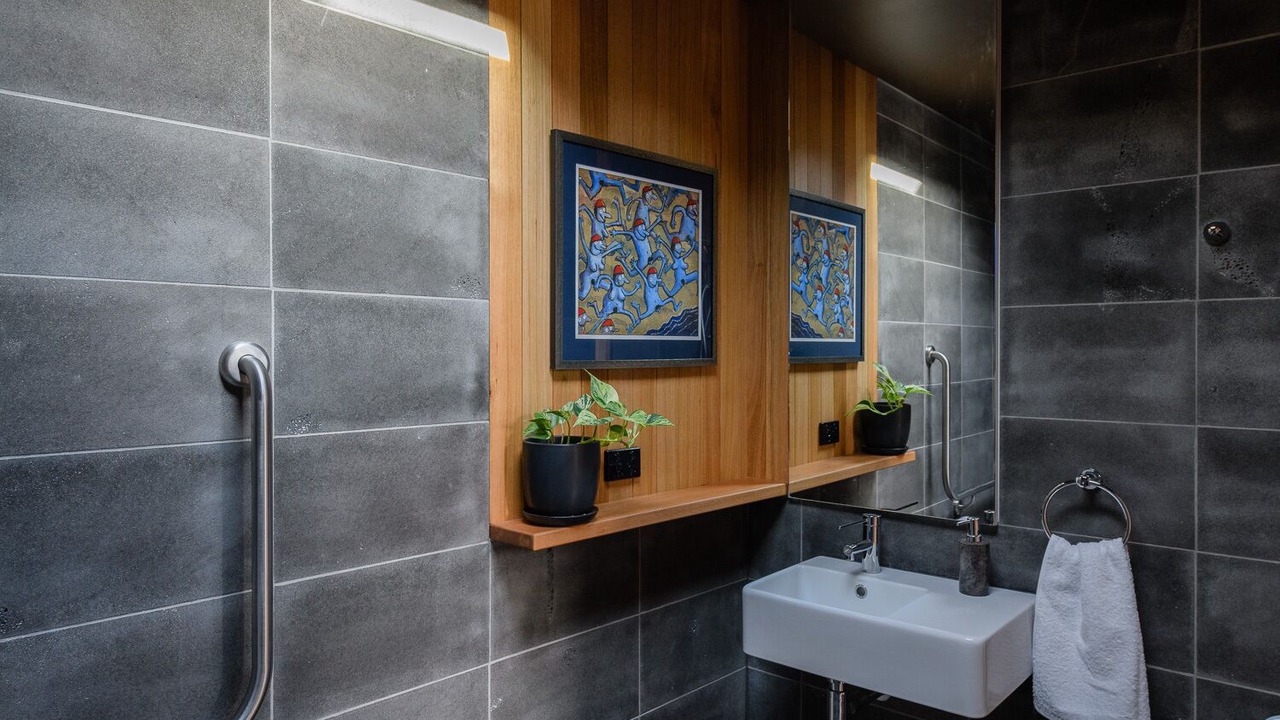 Photo of Bathroom in Battery Point
