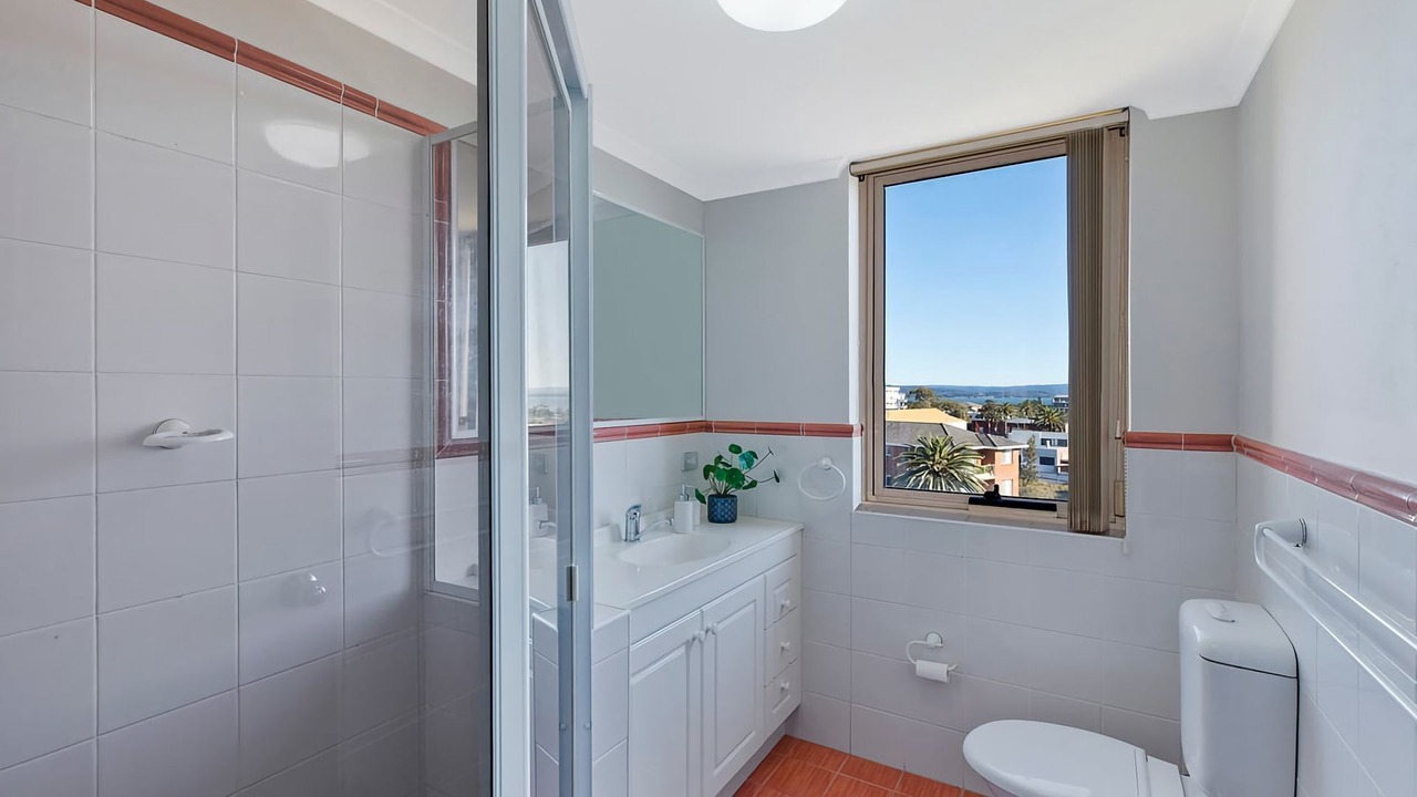 Photo of Bathroom in The Entrance