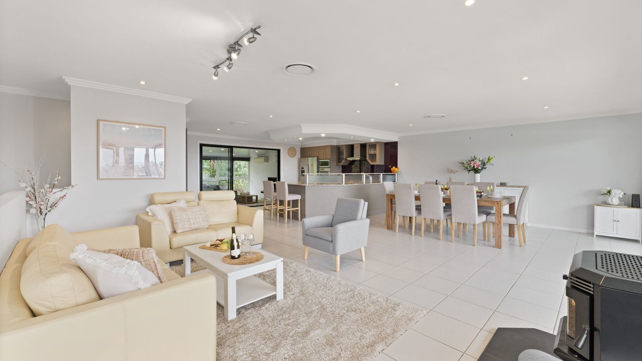 Photo of Livingroom in Salamander Bay