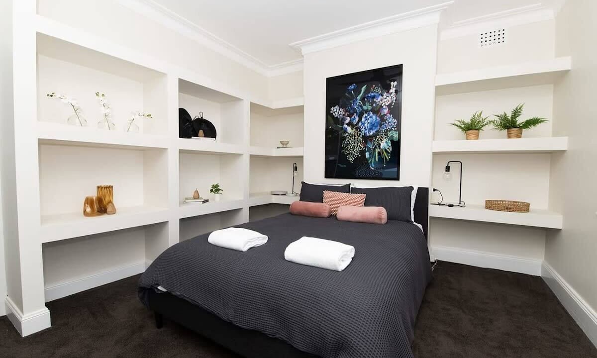 Photo of Bedroom in Orange