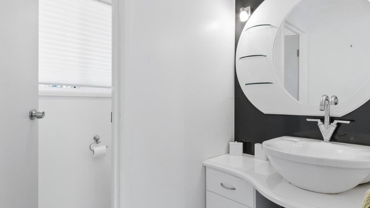 Photo of Bathroom in Dalrymple
