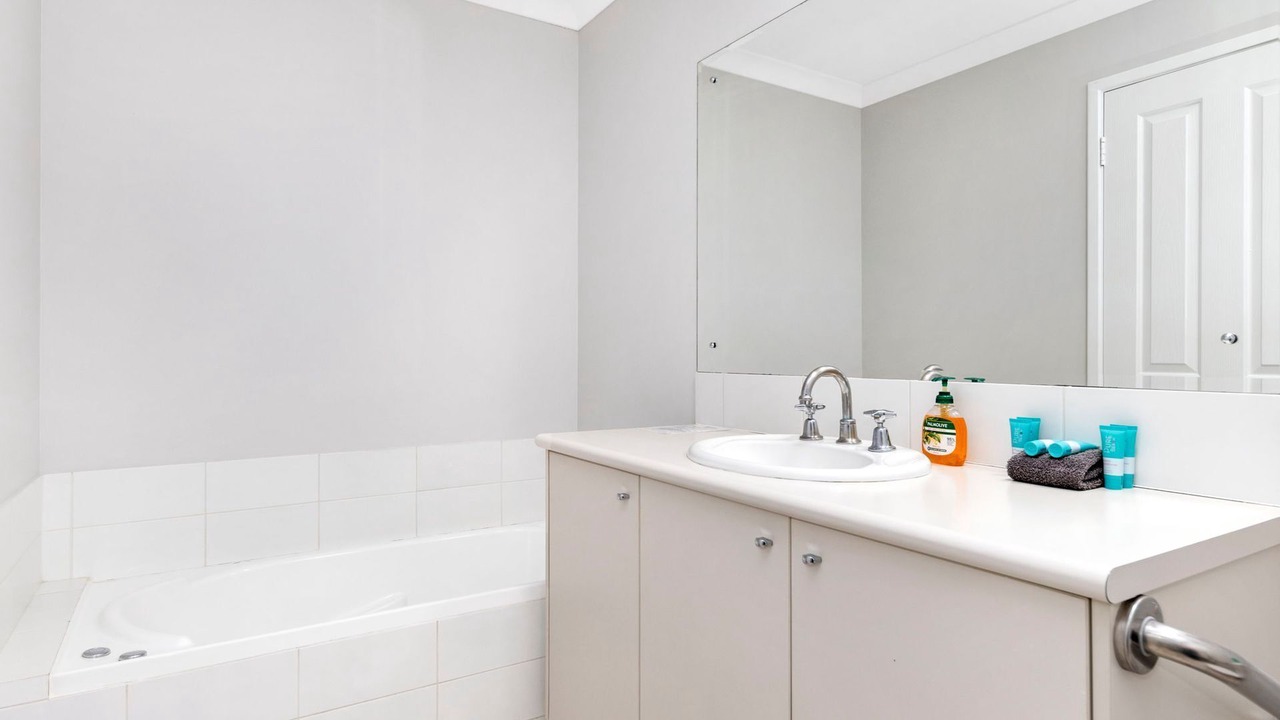 Photo of Bathroom in Broadwater