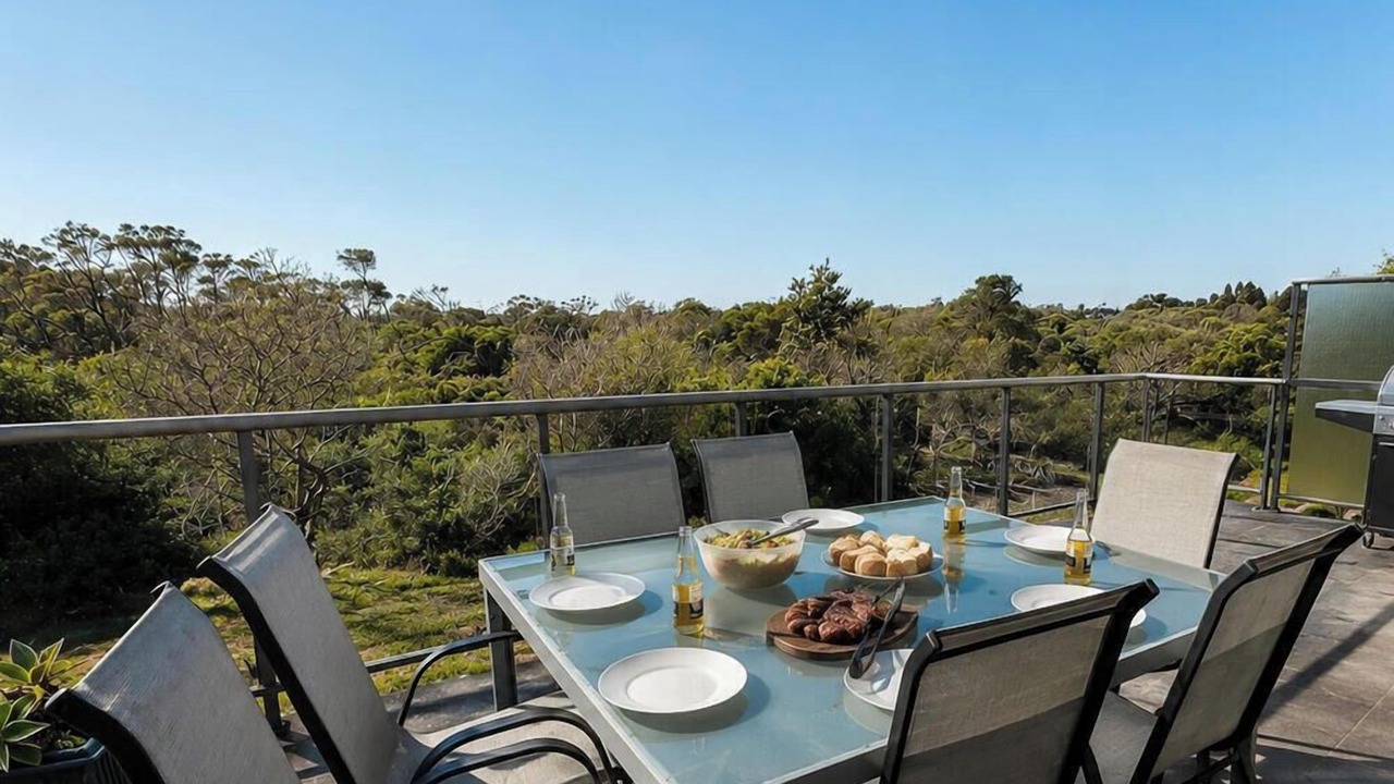 Photo of Outdoor in Caves Beach