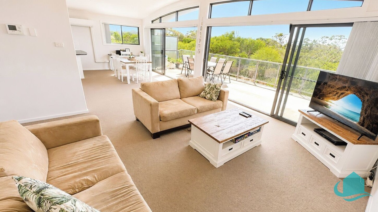Photo of Livingroom in Caves Beach