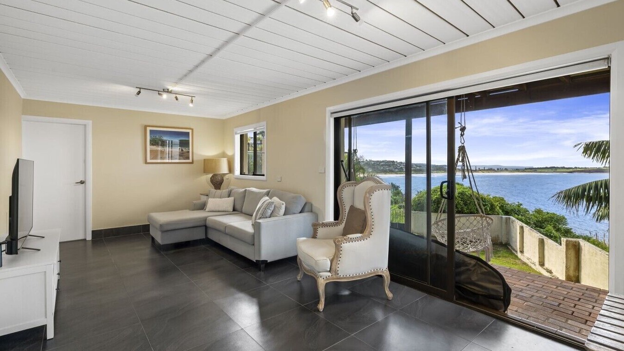 Photo of Livingroom in Dee Why