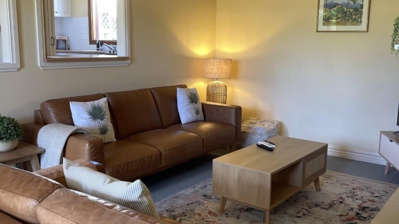 Photo of Livingroom in Orange