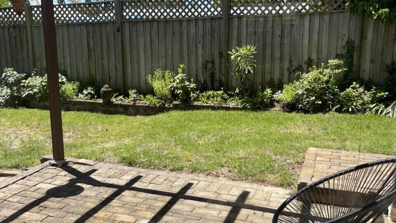 Photo of Patio Balcony in Orange