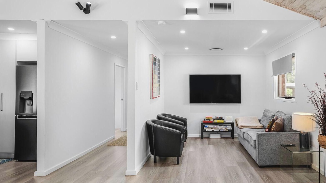 Photo of Livingroom in Chain Valley Bay