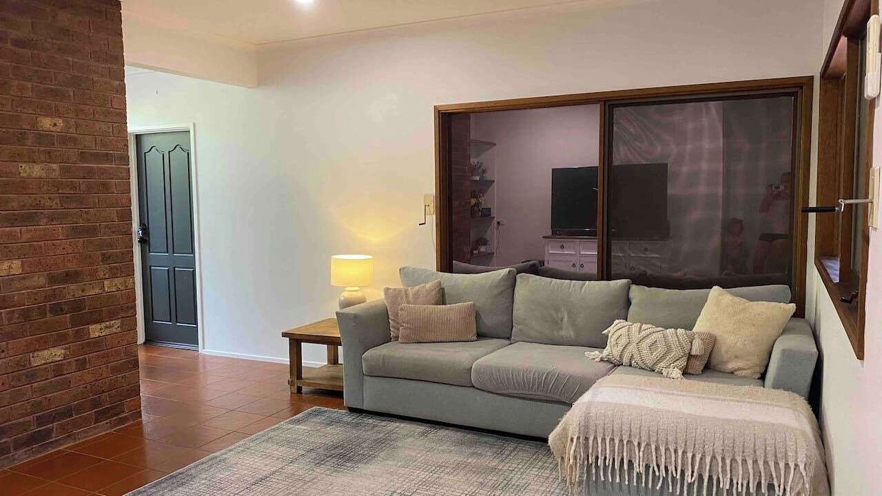 Photo of Livingroom in East Warburton