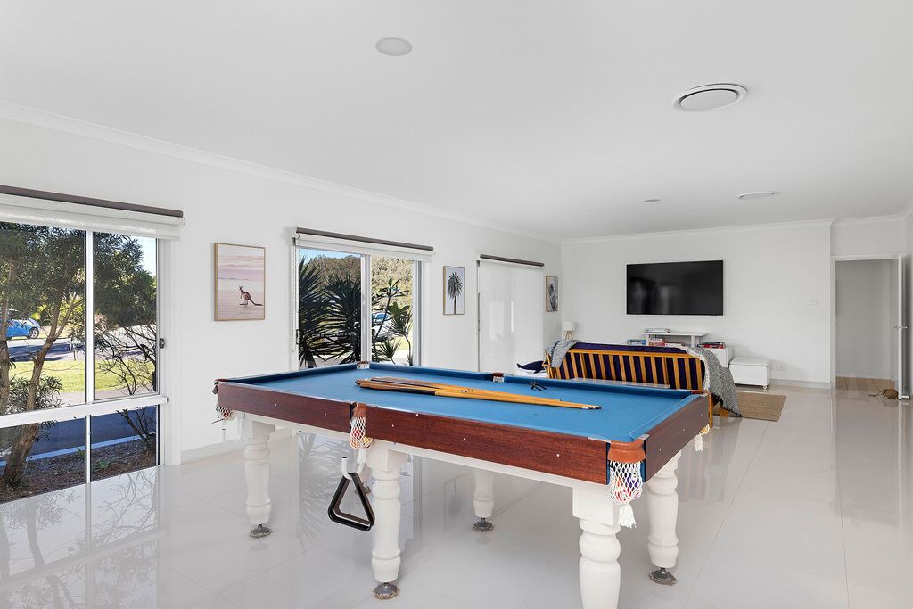 Photo of Bedroom in One Mile