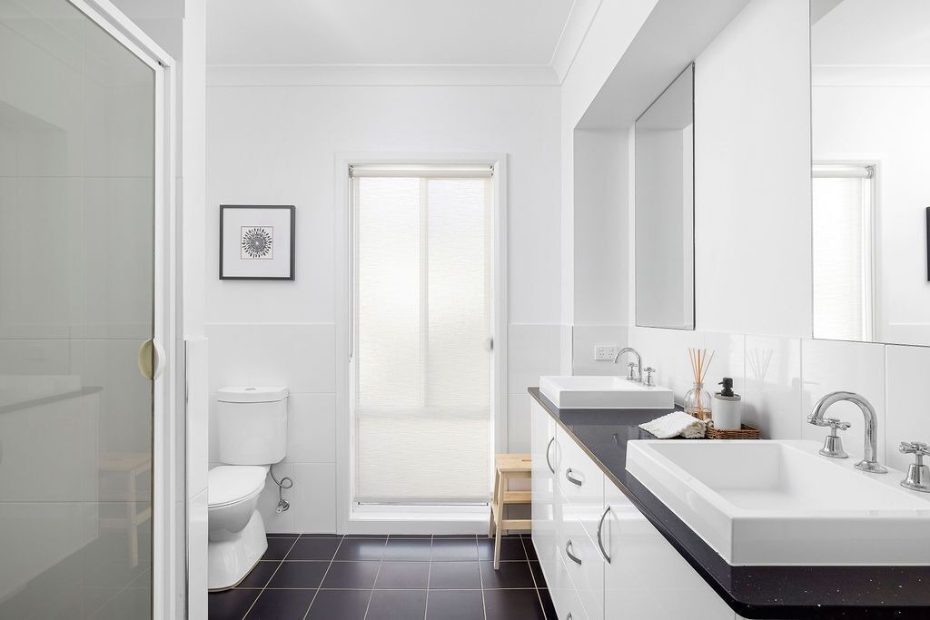 Photo of Bathroom in One Mile