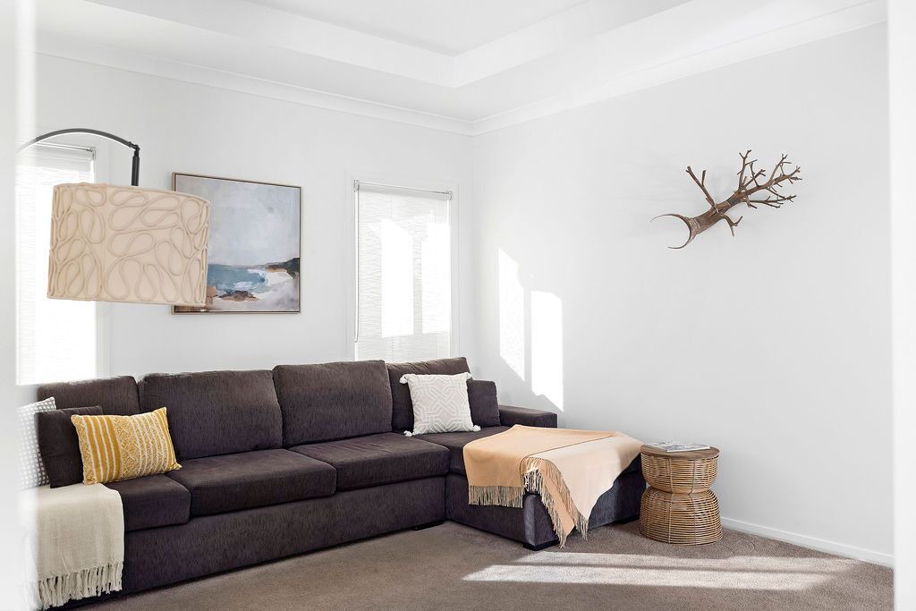 Photo of Livingroom in One Mile