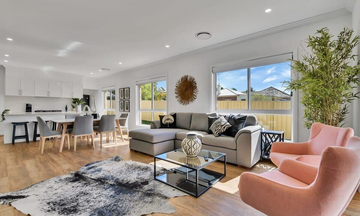 Photo of Livingroom in Orange