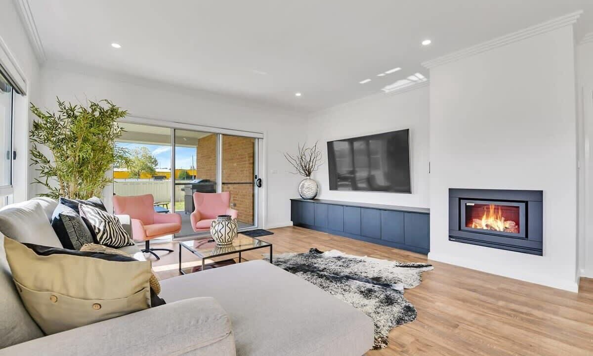 Photo of Livingroom in Orange