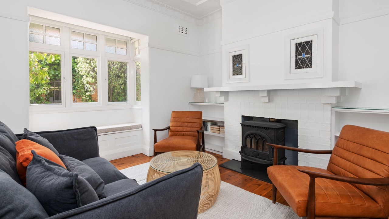 Photo of Livingroom in Orange