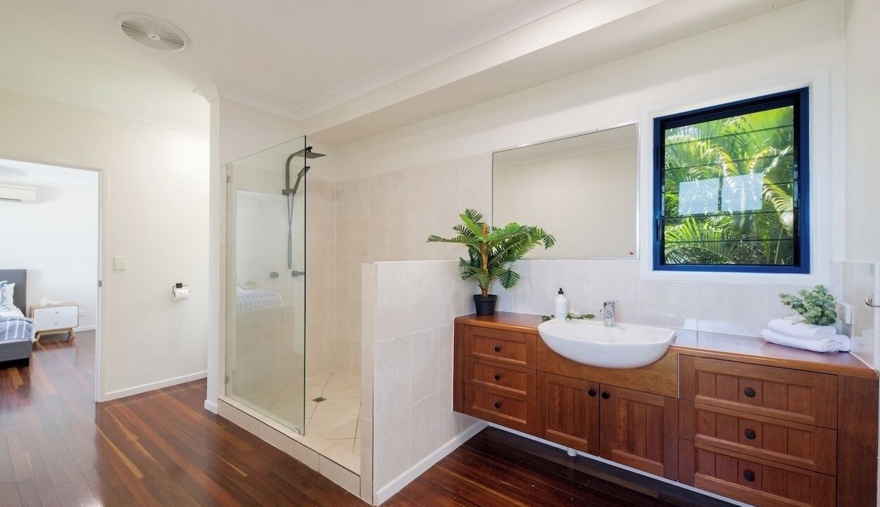 Photo of Bathroom in Airlie Beach