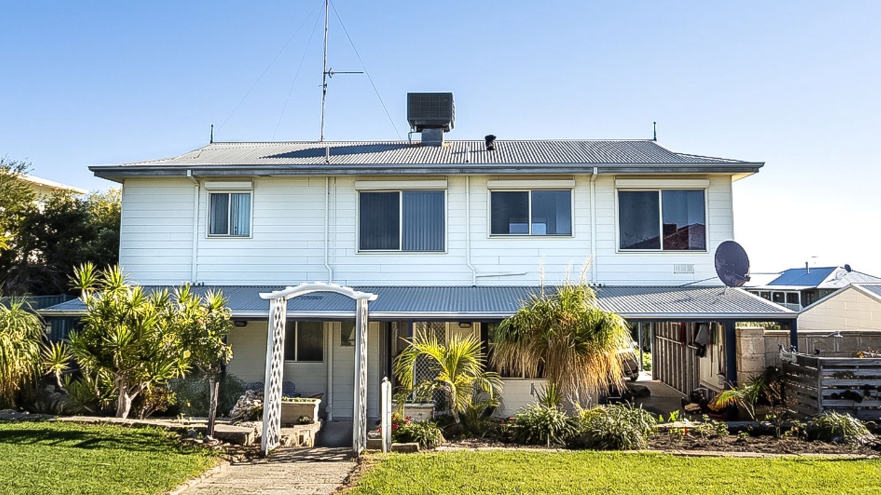 Photo of Outdoor in Seabird