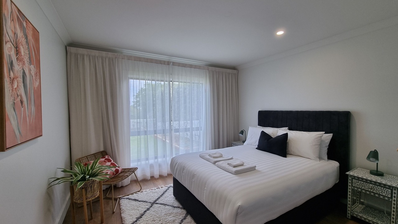 Photo of Bedroom in Kingscote