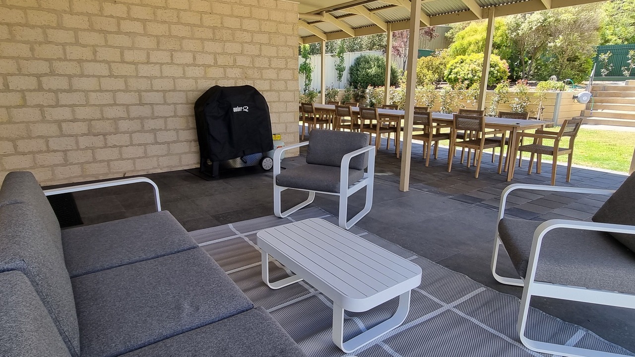Photo of Outdoor in Kingscote