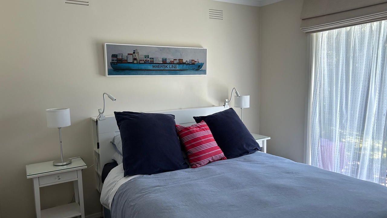 Photo of Bedroom in Point Lonsdale