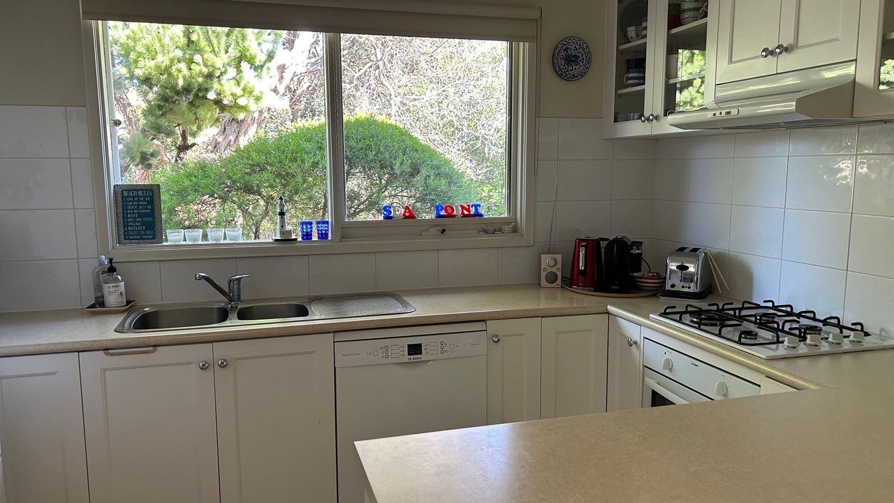 Photo of Kitchen in Point Lonsdale