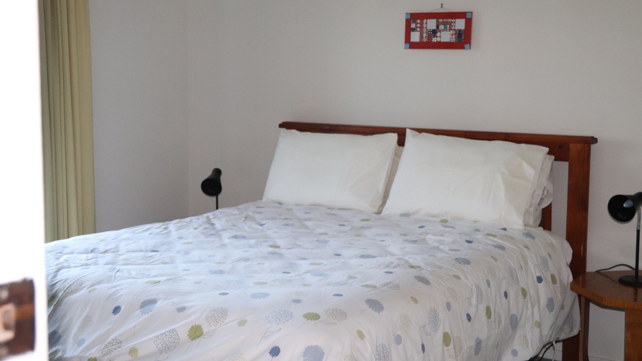 Photo of Bedroom in Devon Hills