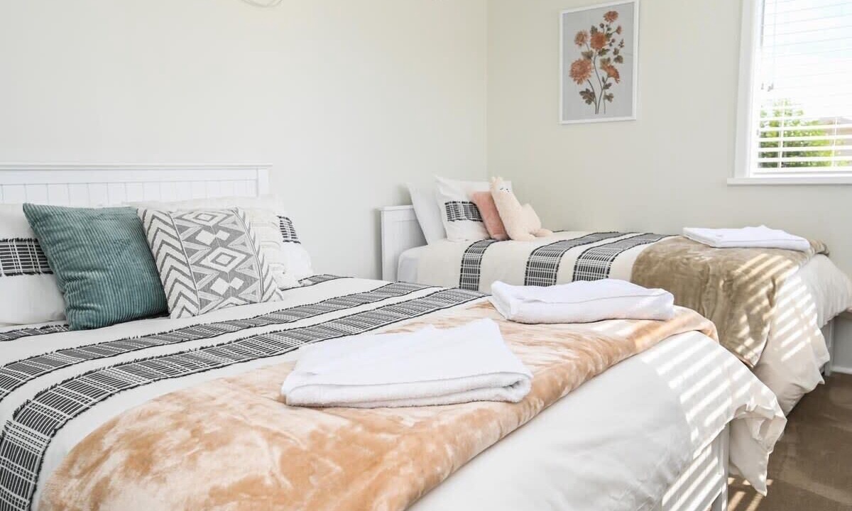 Photo of Bedroom in Orange East