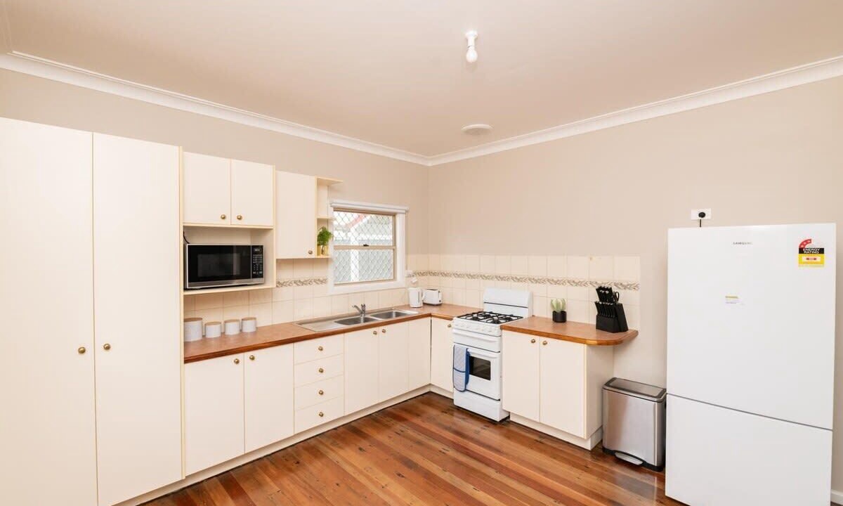 Photo of Kitchen in Orange East