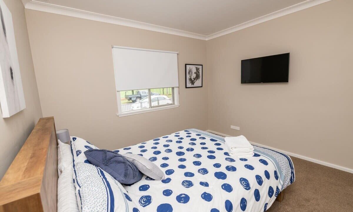 Photo of Bedroom in Orange East