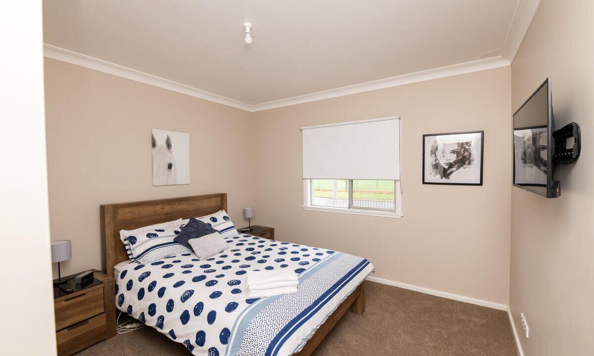 Photo of Bedroom in Orange East