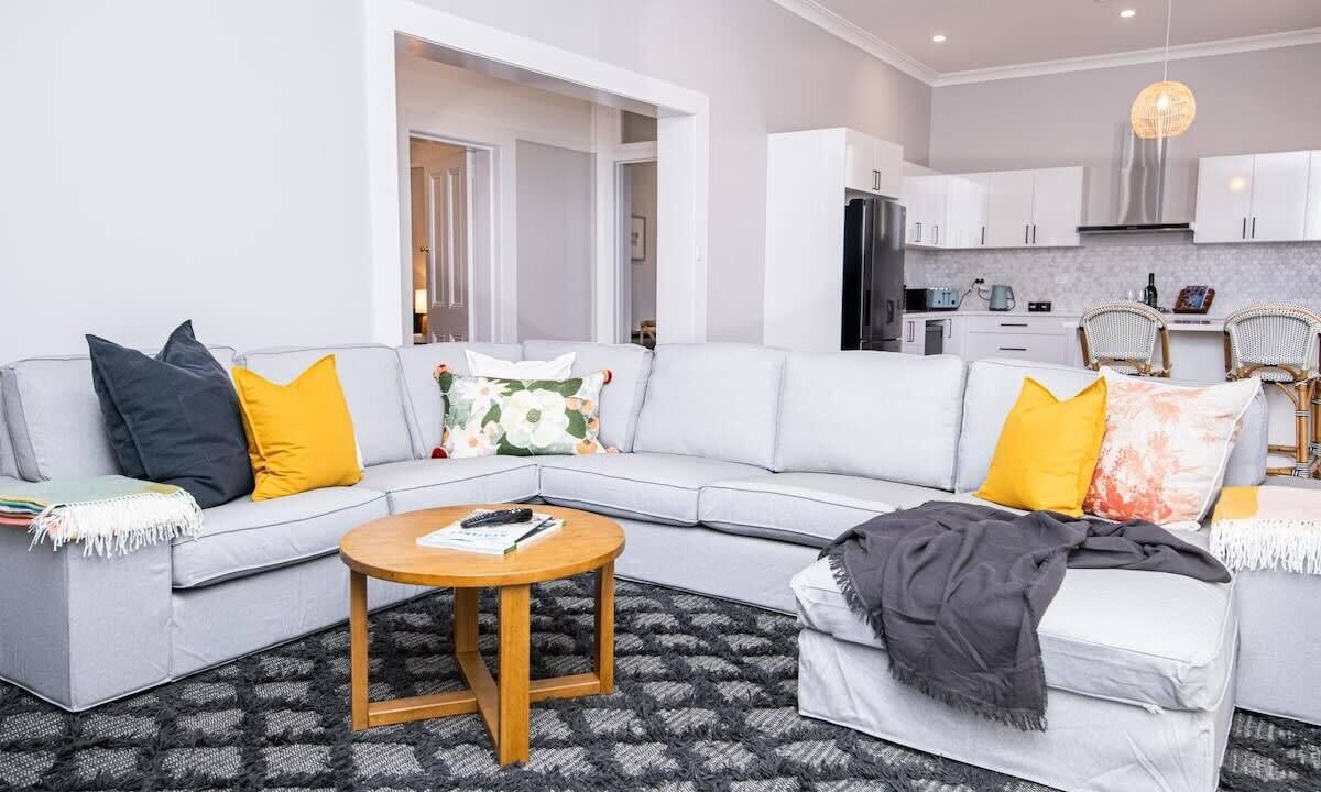Photo of Livingroom in Orange