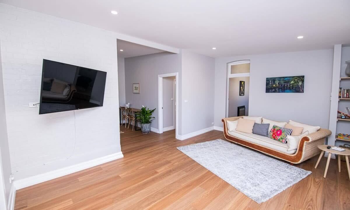 Photo of Livingroom in Orange